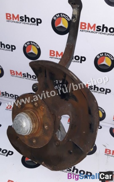 Кулак поворотный передний левый Мерседес W210