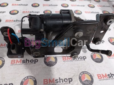 Компрессор подвески BMW X5E70 2007 E70 N62N 37206799419