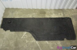 Защита днища прав. (51 Оснащение Кузов) 51757009726