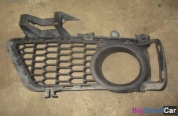 Решетка бампера прав. (51 Оснащение Кузов) 51118054156