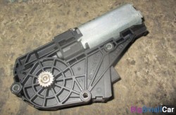 Моторчик люка (54 Люк с под. сдв. крышкой и скл. Верх) 67619127381